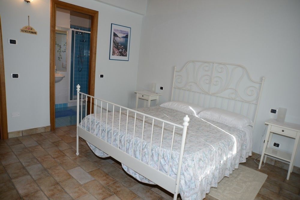 Colle Delle Meraviglie Fratticciola Selvatica Luaran gambar